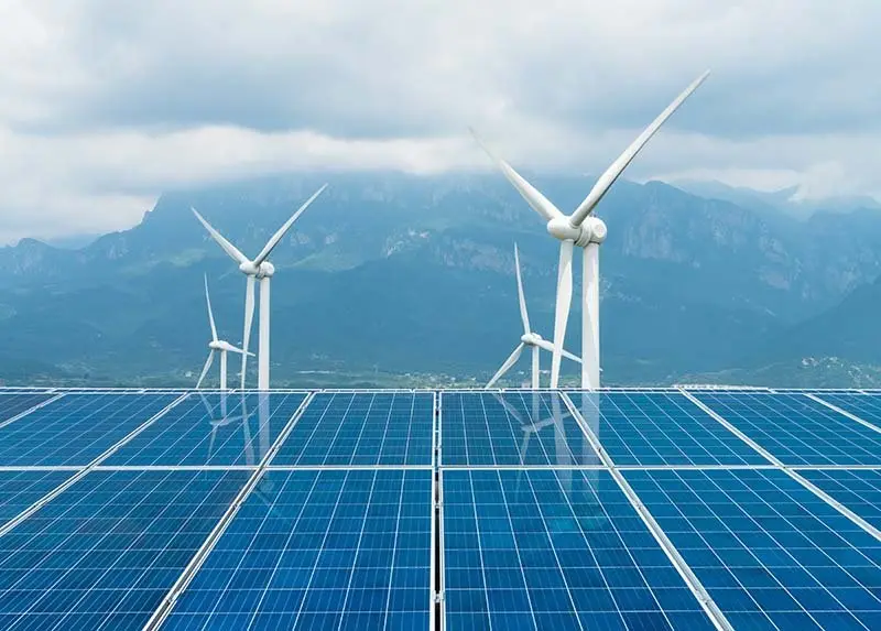 L'avenir est radieux : Intégration de l'énergie solaire dans la conception des maisons